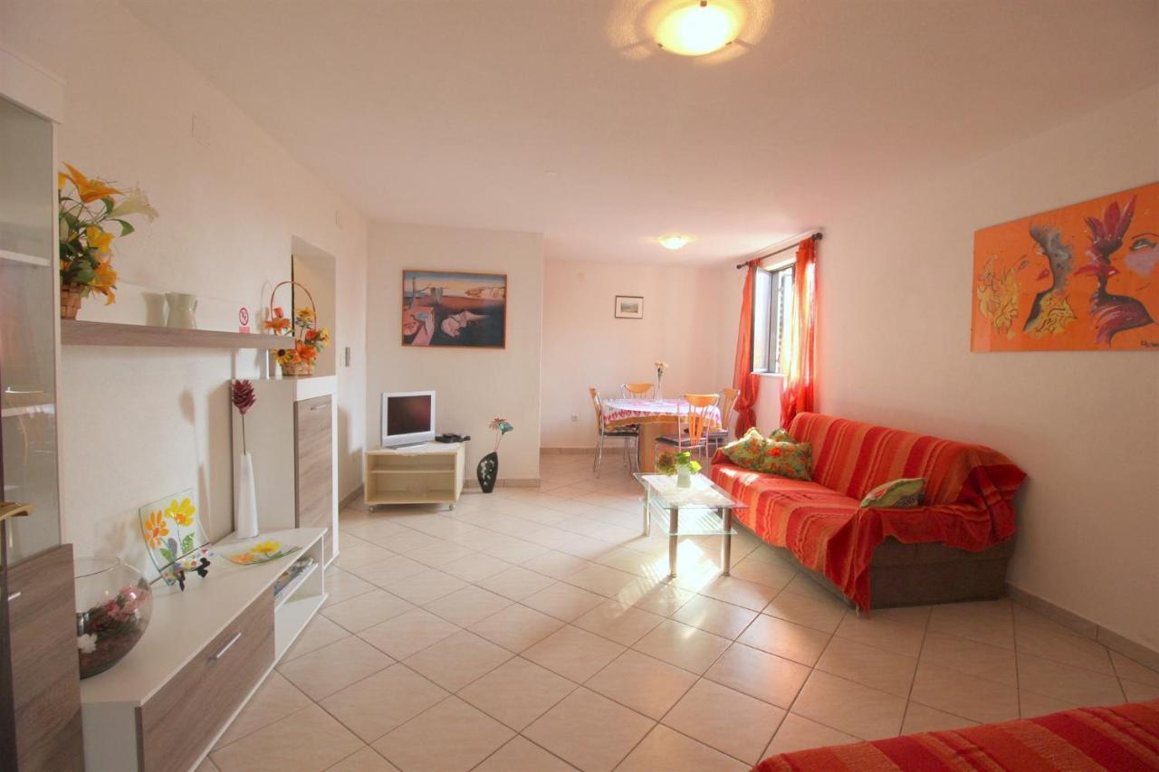 Gianna N2, 600 M From The Beach Novigrad  Exterior photo